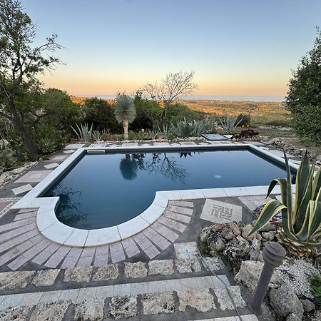Villa La Cava Del Val Di Noto Con Piscina Privata Avola Luaran gambar